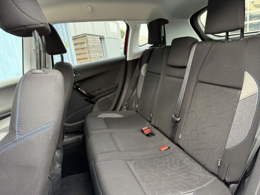 Peugeot 2008 Signature | Airco | Buitenspiegels elektrisch inklapbaar | Cruise control ActivLease financial lease