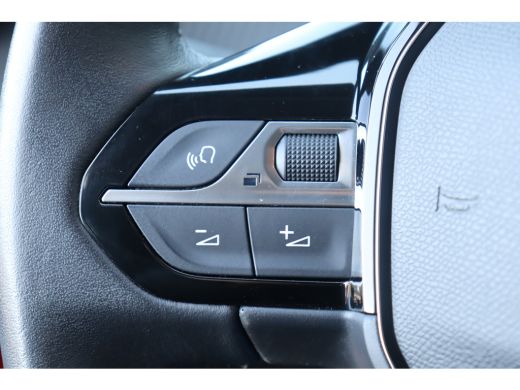 Peugeot 208 1.2 PURETECH 100PK ACTIVE PACK / NAVI / CLIMA / LED / PDC / 16" LMV / BLUETOOTH / CRUISECONTROL /... ActivLease financial lease