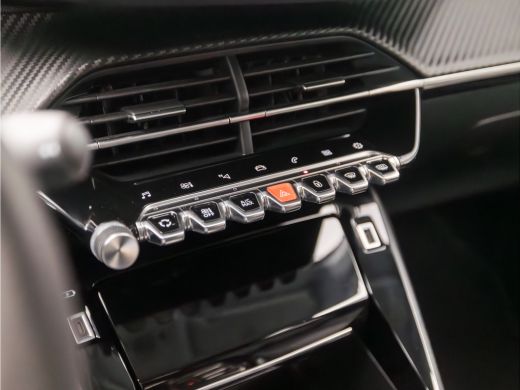 Peugeot 208 1.2 PureTech Allure Sport Automaat (VIRTUAL COCKPIT, APPLE CARPLAY, GROOT NAVI, LEDER, 360 CAMERA... ActivLease financial lease