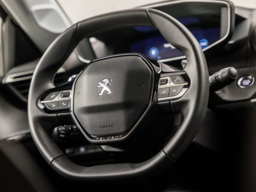 Peugeot 208 1.2 PureTech Allure Sport Automaat (VIRTUAL COCKPIT, APPLE CARPLAY, GROOT NAVI, LEDER, 360 CAMERA... ActivLease financial lease