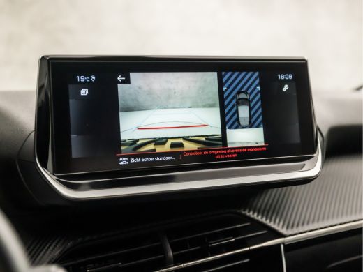 Peugeot 208 1.2 PureTech Allure Sport Automaat (VIRTUAL COCKPIT, APPLE CARPLAY, GROOT NAVI, LEDER, SPORTSTOEL... ActivLease financial lease