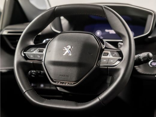 Peugeot 208 1.2 PureTech Allure Sport Automaat (VIRTUAL COCKPIT, APPLE CARPLAY, GROOT NAVI, LEDER, SPORTSTOEL... ActivLease financial lease