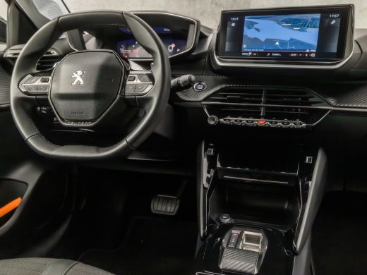 Peugeot 208 1.2 PureTech Allure Sport Automaat (VIRTUAL COCKPIT, APPLE CARPLAY, GROOT NAVI, LEDER, SPORTSTOEL... ActivLease financial lease