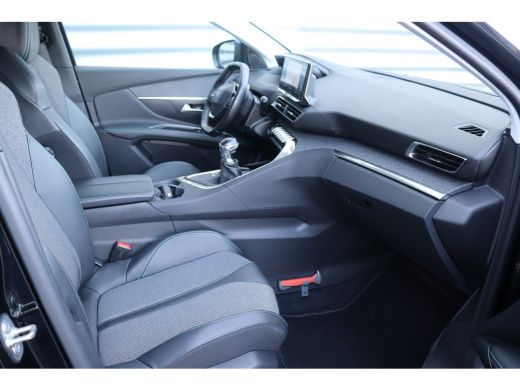 Peugeot 3008 1.2 PURETECH 130PK ALLURE / NAVI / LEDER / CLIMA / LED / PDC / 18" LMV / KEYLESS / CAMERA / BLUET... ActivLease financial lease