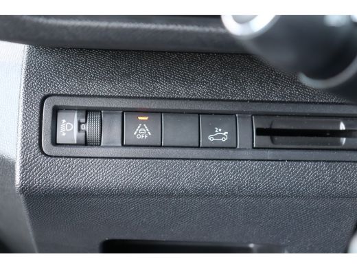 Peugeot 3008 1.2 PURETECH 130PK ALLURE / NAVI / LEDER / CLIMA / LED / PDC / 18" LMV / KEYLESS / CAMERA / BLUET... ActivLease financial lease
