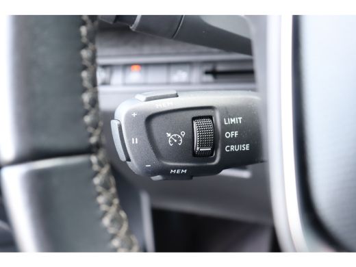 Peugeot 3008 1.2 PURETECH 130PK ALLURE / NAVI / LEDER / CLIMA / LED / PDC / 18" LMV / KEYLESS / CAMERA / BLUET... ActivLease financial lease