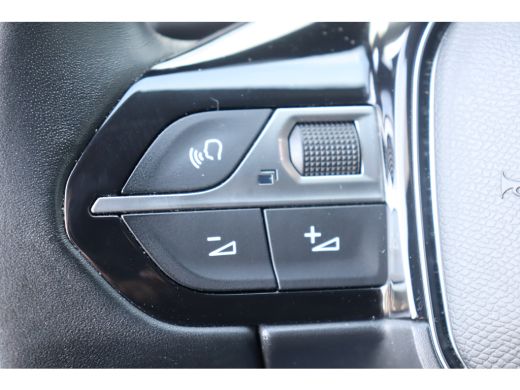 Peugeot 3008 1.2 PURETECH 130PK ALLURE / NAVI / LEDER / CLIMA / LED / PDC / 18" LMV / KEYLESS / CAMERA / BLUET... ActivLease financial lease