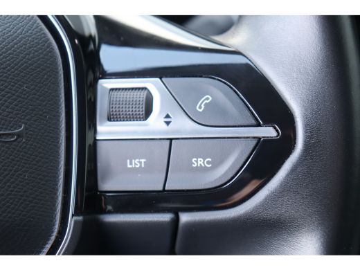Peugeot 3008 1.2 PURETECH 130PK ALLURE / NAVI / LEDER / CLIMA / LED / PDC / 18" LMV / KEYLESS / CAMERA / BLUET... ActivLease financial lease