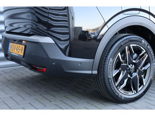 Peugeot 5008 1.2 HYBRID 136PK 7-ZITS ALLURE AUTOMAAT / NAVI / LEDER / CLIMA / FULL-LED / 19" LMV / KEYLESS / 3... ActivLease financial lease
