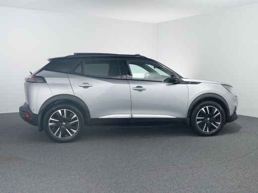 Peugeot e-2008 EV GT Pack 50 kWh | Achteruitrijcamera | Airco (automatisch) | Apple Carplay/Android Auto|telefoo... ActivLease financial lease