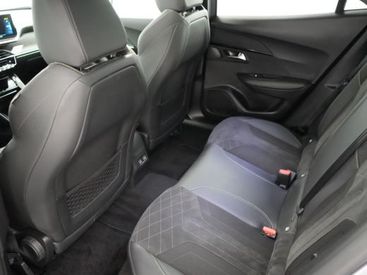 Peugeot e-2008 EV GT Pack 50 kWh | Achteruitrijcamera | Airco (automatisch) | Apple Carplay/Android Auto|telefoo... ActivLease financial lease