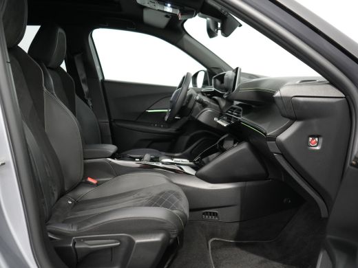 Peugeot e-2008 EV GT Pack 50 kWh | Achteruitrijcamera | Airco (automatisch) | Apple Carplay/Android Auto|telefoo... ActivLease financial lease