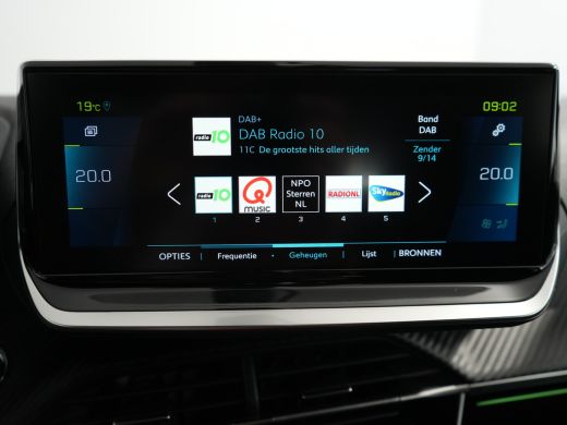 Peugeot e-2008 EV GT Pack 50 kWh | Achteruitrijcamera | Airco (automatisch) | Apple Carplay/Android Auto|telefoo... ActivLease financial lease
