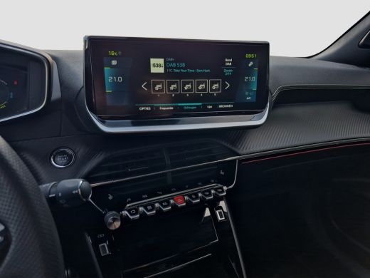 Peugeot e-2008 EV GT Pack 50 kWh Leder/Alcantara | Panoramadak | Stoel + Voorruitverwarming ActivLease financial lease