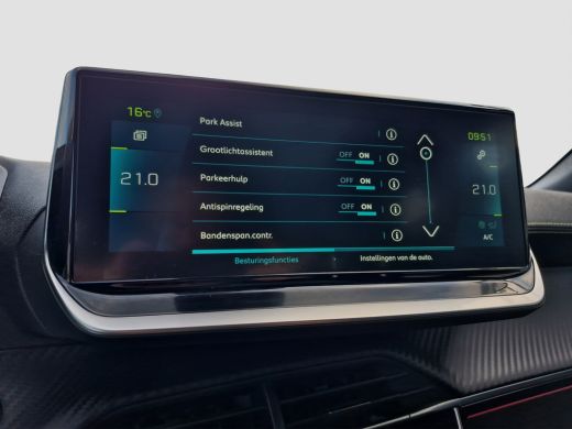 Peugeot e-2008 EV GT Pack 50 kWh Leder/Alcantara | Panoramadak | Stoel + Voorruitverwarming ActivLease financial lease