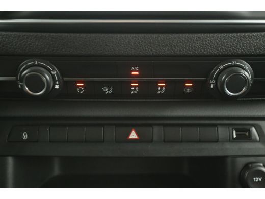 Peugeot Expert 2.0 BlueHDI 145PK L3H1 | DC | Airco | Carplay | Cruise | 2xSchuifdeur | Parkeersensoren ActivLease financial lease