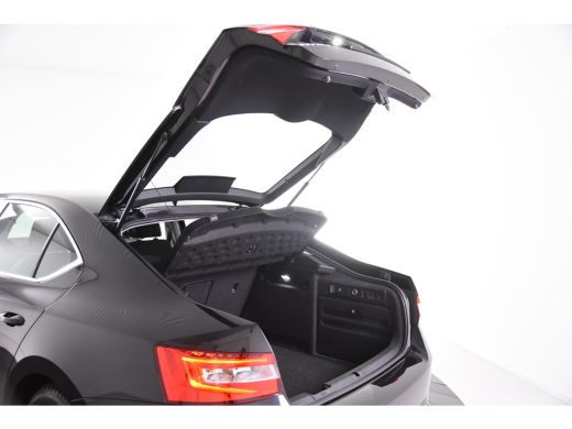 Skoda Superb 1.5 TSI *1ste eigenaar*Navigatie*Trekhaak*DAB* ActivLease financial lease