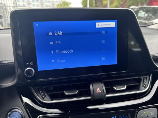 Toyota C-HR 1.8 Hybrid Dynamic | 06-10141018 Voor meer informatie ActivLease financial lease