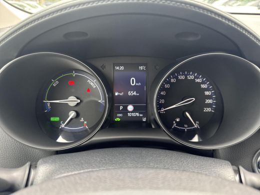 Toyota C-HR 1.8 Hybrid Dynamic | 06-10141018 Voor meer informatie ActivLease financial lease