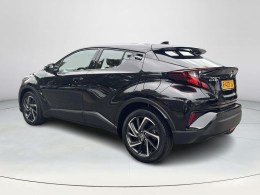 Toyota C-HR 1.8 Hybrid Dynamic | 06-10141018 Voor meer informatie ActivLease financial lease