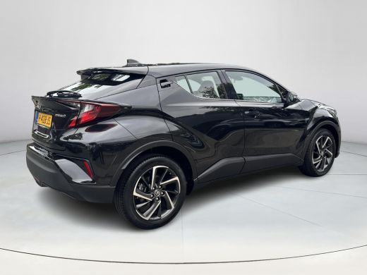 Toyota C-HR 1.8 Hybrid Dynamic | 06-10141018 Voor meer informatie ActivLease financial lease