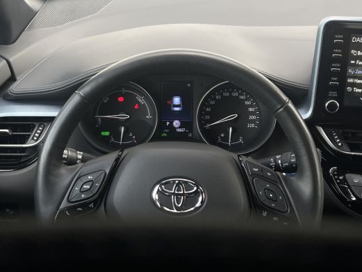 Toyota C-HR 2.0 Hybrid Bi-Tone | Navi | Carplay | Dodehoek | Park Assist | Camera ActivLease financial lease