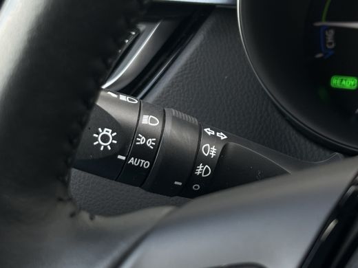 Toyota C-HR 2.0 Hybrid Team D | Navi | Carplay | Dodehoek | Park Assist | Camera ActivLease financial lease