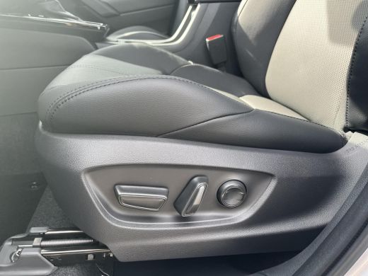 Toyota Corolla Cross Hybrid 180 Executive | Nieuw te bestellen | ActivLease financial lease