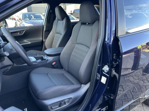 Toyota RAV4 2.5 Plug-in Hybrid AWD Dynamic | Nieuwe auto | Direct uit voorraad leverbaar | ActivLease financial lease