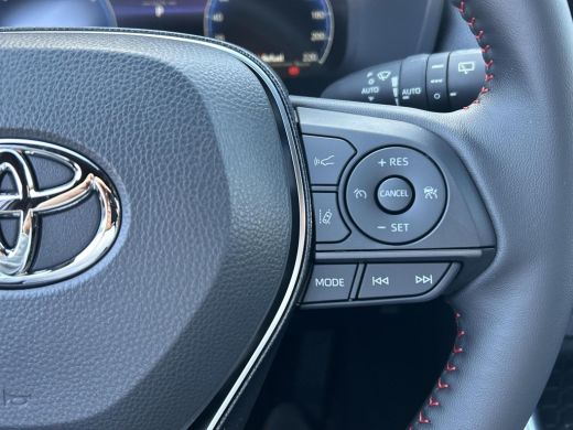 Toyota RAV4 2.5 Plug-in Hybrid AWD Dynamic | Nieuwe auto | Direct uit voorraad leverbaar | ActivLease financial lease