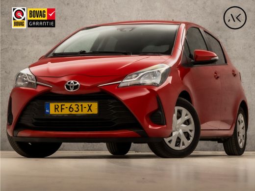 Toyota Yaris 1.0 VVT-i Sport (AIRCO, BLUETOOTH, ELEK RAMEN, GETINT GLAS, SPORTSTOELEN, MULTIFUNCTIONEEL STUURW...