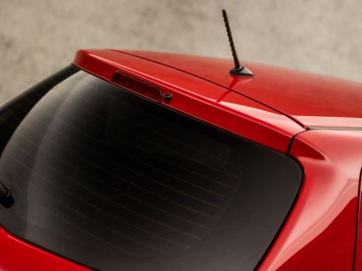 Toyota Yaris 1.0 VVT-i Sport (AIRCO, BLUETOOTH, ELEK RAMEN, GETINT GLAS, SPORTSTOELEN, MULTIFUNCTIONEEL STUURW... ActivLease financial lease