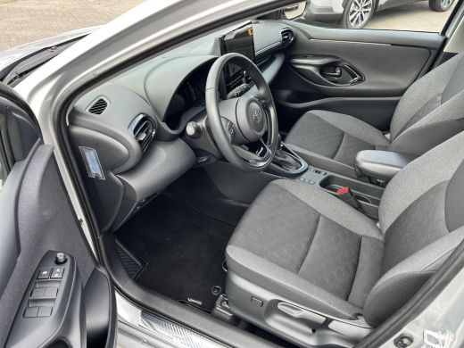 Toyota Yaris 1.5 Hybrid 115 First Edition | Navigatie | Apple CarPlay/Android auto | Achteruitrijcamera ActivLease financial lease
