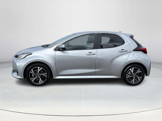 Toyota Yaris 1.5 Hybrid 115 First Edition | Navigatie | Apple CarPlay/Android auto | Achteruitrijcamera ActivLease financial lease