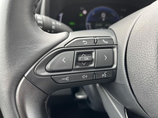 Toyota Yaris 1.5 Hybrid 115 First Edition | Navigatie | Apple CarPlay/Android auto | Achteruitrijcamera ActivLease financial lease