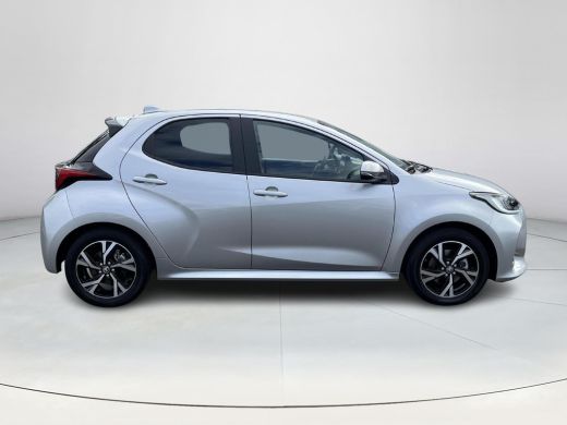 Toyota Yaris 1.5 Hybrid 115 First Edition | Navigatie | Apple CarPlay/Android auto | Achteruitrijcamera ActivLease financial lease