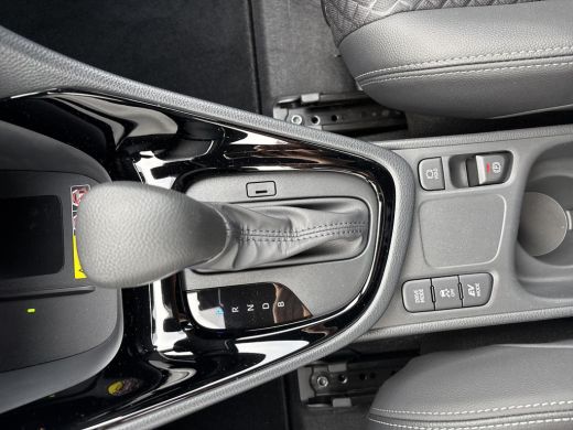 Toyota Yaris 1.5 Hybrid 130 Executive | Nieuw te bestellen | ActivLease financial lease