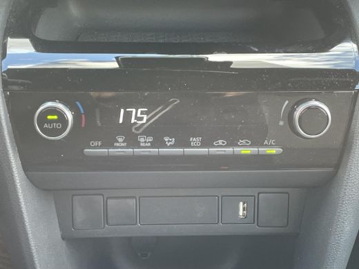 Toyota Yaris Cross 1.5 Hybrid Dynamic **NAVIGATIE/ PARKEERCAMERA/ GARANTIE** ActivLease financial lease