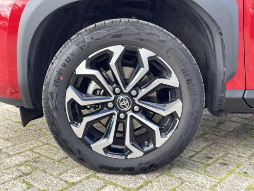 Toyota Yaris Cross 1.5 Hybrid Dynamic **NAVIGATIE/ PARKEERCAMERA/ GARANTIE** ActivLease financial lease