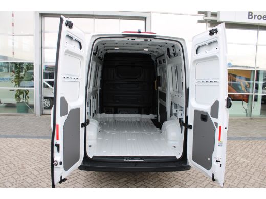 Volkswagen Crafter 35 2.0 TDI L3H3 Exclusive BPM VRIJ | 177 PK | Automaat | Digitaal Dashboard | Navigatie | Adaptiv... ActivLease financial lease
