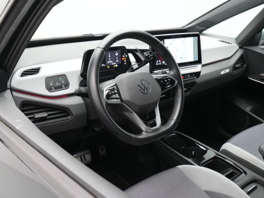 Volkswagen ID.3 First Plus 58 kWh Navigatie Carplay stoel/stuurverwarming Camera 89%SOH Demo TH ActivLease financial lease