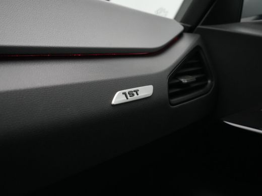 Volkswagen ID.3 First Plus 58 kWh Navigatie Carplay stoel/stuurverwarming Camera 89%SOH Demo TH ActivLease financial lease