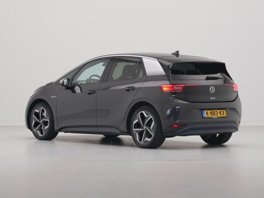 Volkswagen ID.3 First Plus 58 kWh Navigatie Carplay stoel/stuurverwarming Camera Acc  10 ActivLease financial lease