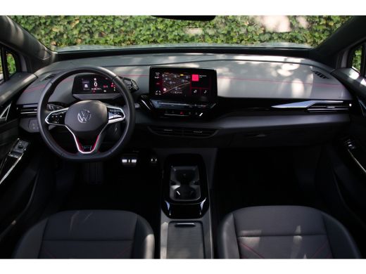 Volkswagen ID.4 GTX Advantage 4Motion 77 kWh | DEALER OH! | ELEKTR. TREKHAAK | PARK SENS V+A | STOEL- STUURVERWAR... ActivLease financial lease