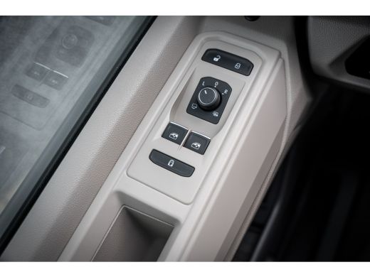 Volkswagen Multivan 1.4 eHybrid TREKHAAK - AUTOM DEUREN - CAMERA ActivLease financial lease