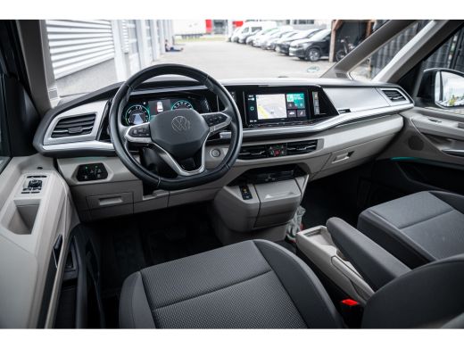 Volkswagen Multivan 1.4 eHybrid TREKHAAK - AUTOM DEUREN - CAMERA ActivLease financial lease