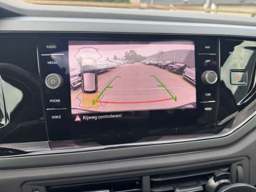 Volkswagen Polo 1.0 TSI 95 pk R-Line Business | Panoramadak | Navi | LED Matrix | Apple Carplay | 18" LM Velgen | ActivLease financial lease