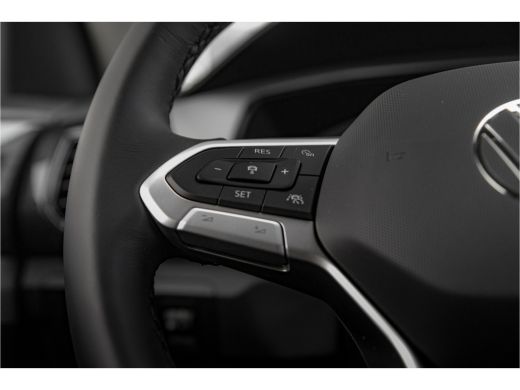 Volkswagen T-Cross 1.0 TSI Life Edition | Trekhaak | Navigatie | PDC V+A | Apple Carplay | Camera achter | ActivLease financial lease