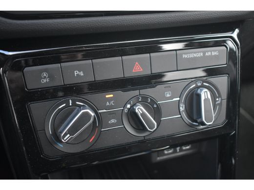 Volkswagen T-Cross 1.0 TSI 95PK Life Edition | TREKHAAK | CAMERA | NAVIGATIE | APP. CONNECT | ADAPT. CRUISE | FULL L... ActivLease financial lease