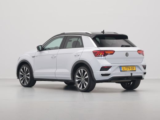 Volkswagen T-Roc 1.5 TSI 150pk DSG R-Line Business Navigatie Carplay Camera 19" velgen Trekhaak Keyless 173 ActivLease financial lease